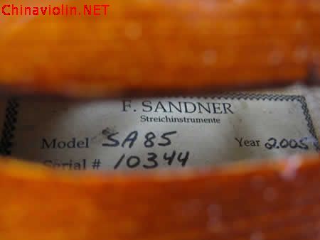 violin label.jpg