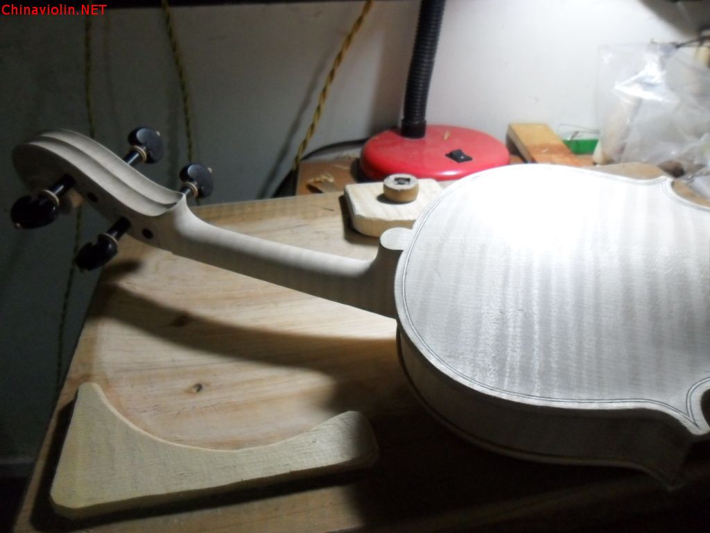 业余造琴（九）----琴头及牛角弦枕