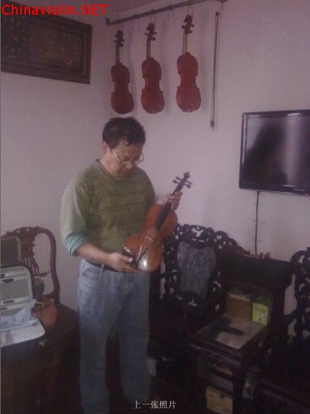 调试法国老琴  2.jpg