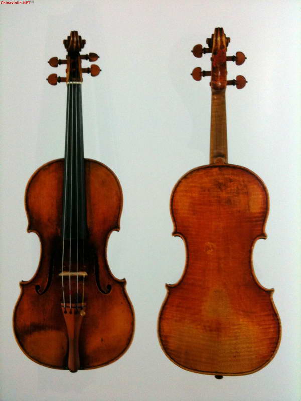 guraeneri del gesù1742 a.jpg