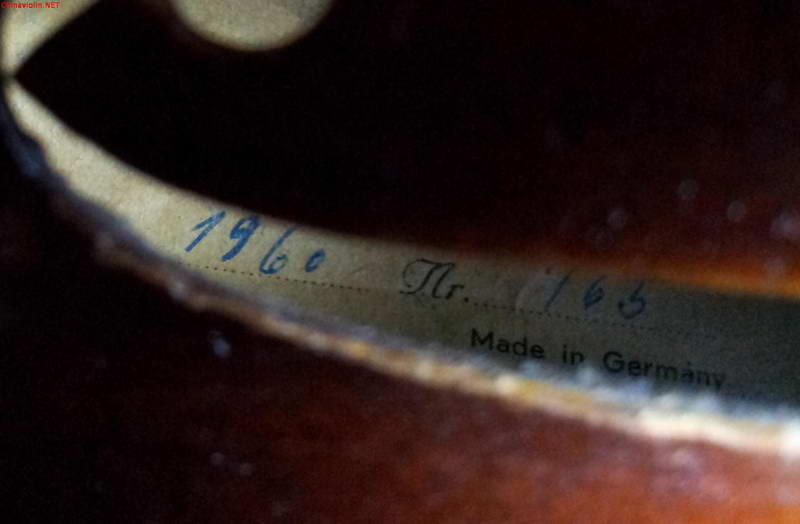 violin-1960-germany (2).jpg