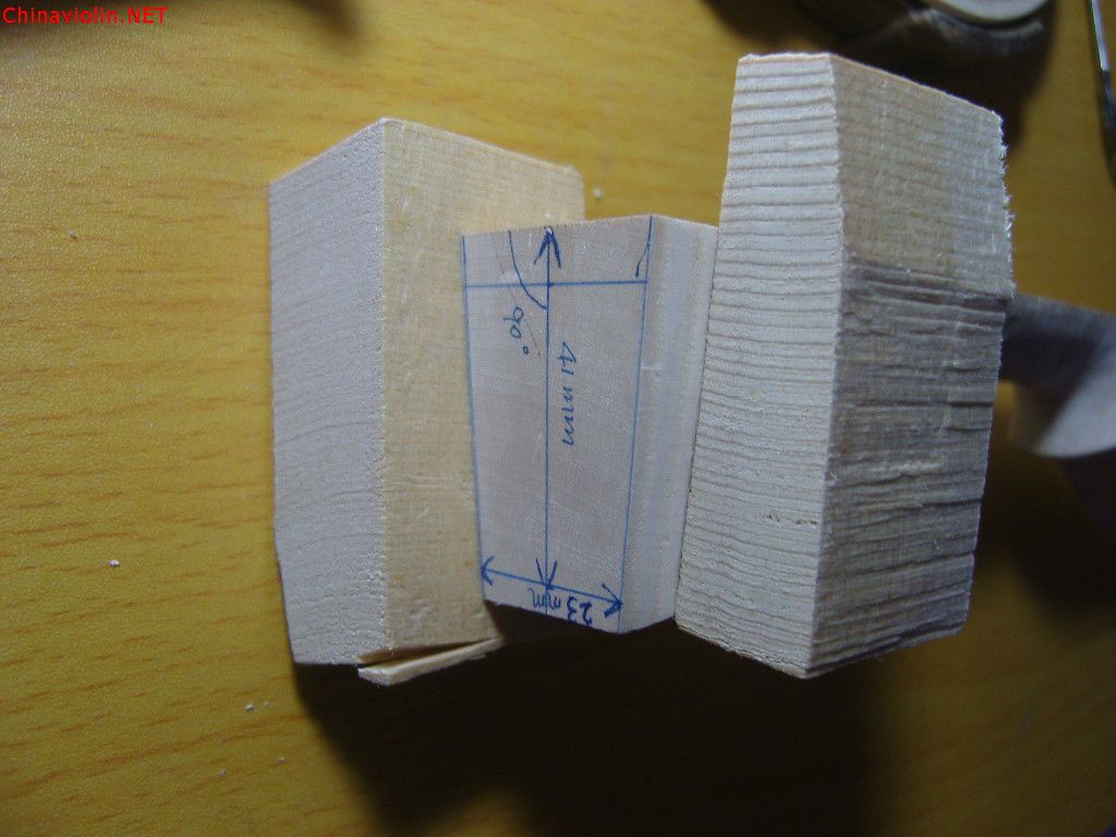 小提琴琴头和音箱接触的平面是怎样加工的？