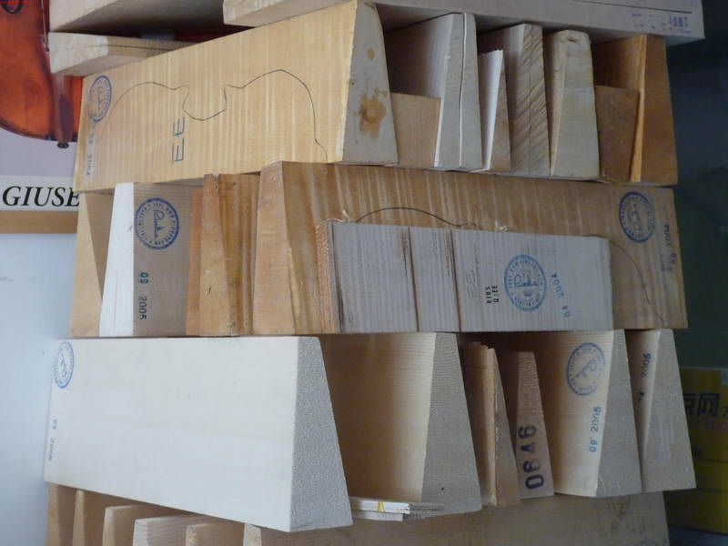 『克雷蒙纳提琴制作坊』老高的欧料，给大家瞧瞧！！！！！！！！ ...