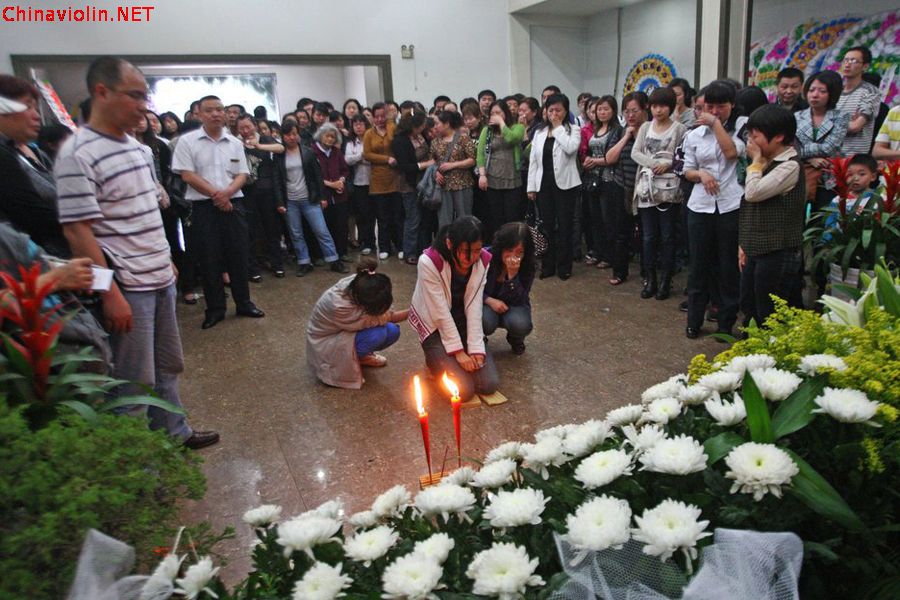 2010高考众生相 07.jpg