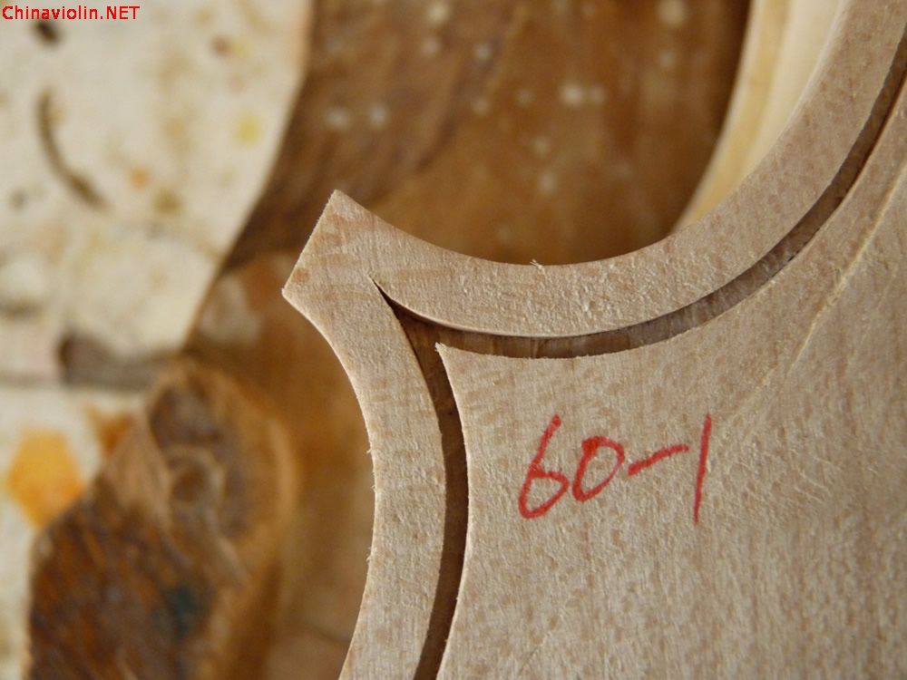 【克雷蒙纳提琴制作坊】60-1号仿克雷蒙纳人小提琴制作过程