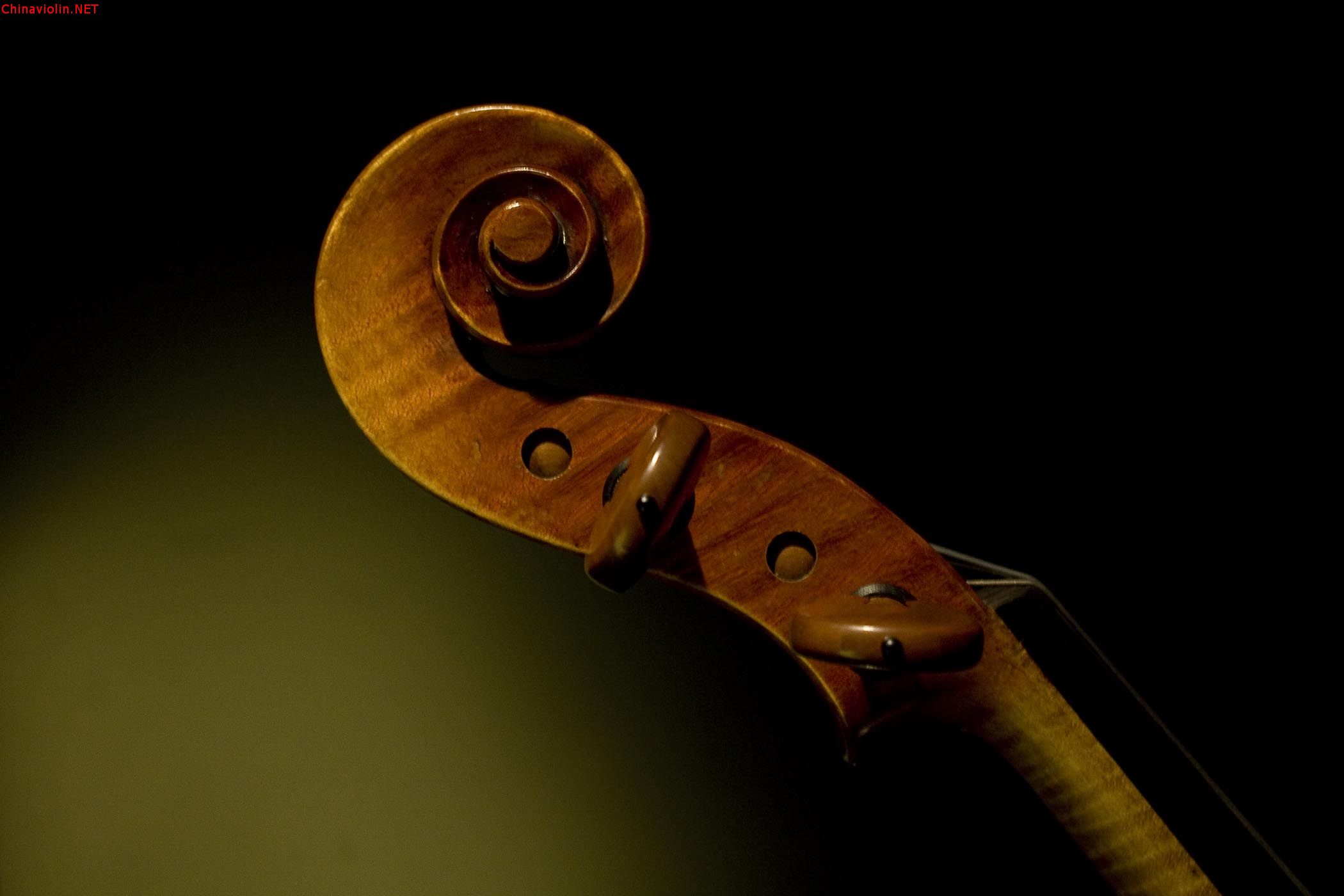 strad-scroll.jpg