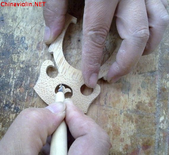 大提琴马操作中1.jpg