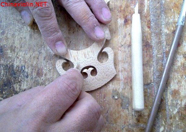 大提琴马操作中2.jpg