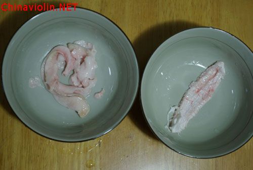 一个胶和剥下的油.jpg