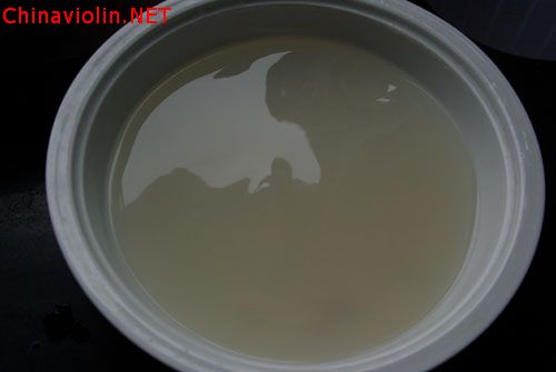 提琴用胶的“炼制”