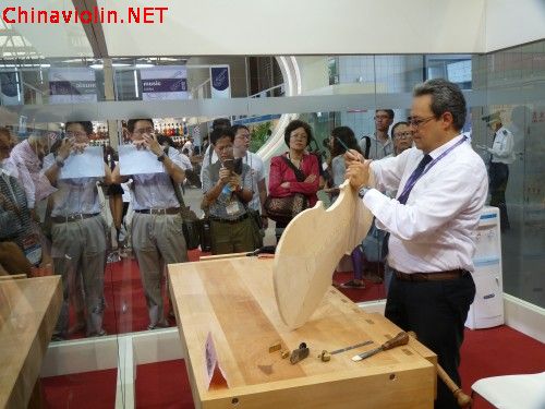 p1030118_conew1.jpg