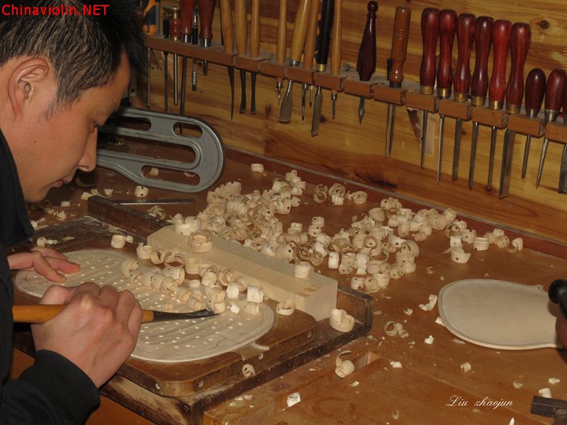 【刘兆军提琴工作室】杭州侯先生定制AAAA级欧料小提琴制作过程 ... ...