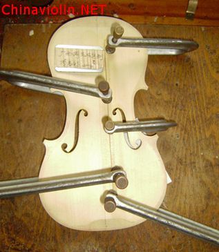 【北京芙蓉提琴工作室】广西胡先生定制李春玲制作的欧料小提琴的制作过程 ... ...