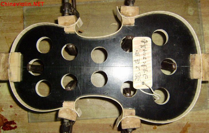 【北京芙蓉提琴工作室】苏州沈工定制王再新制作的欧料小提琴的制作过程 ... ... ...