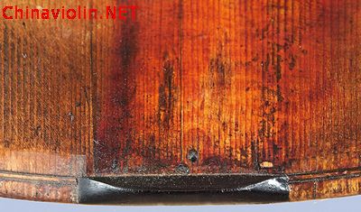 33414violinrepairedbystradivarifrontbottompinlg.jp