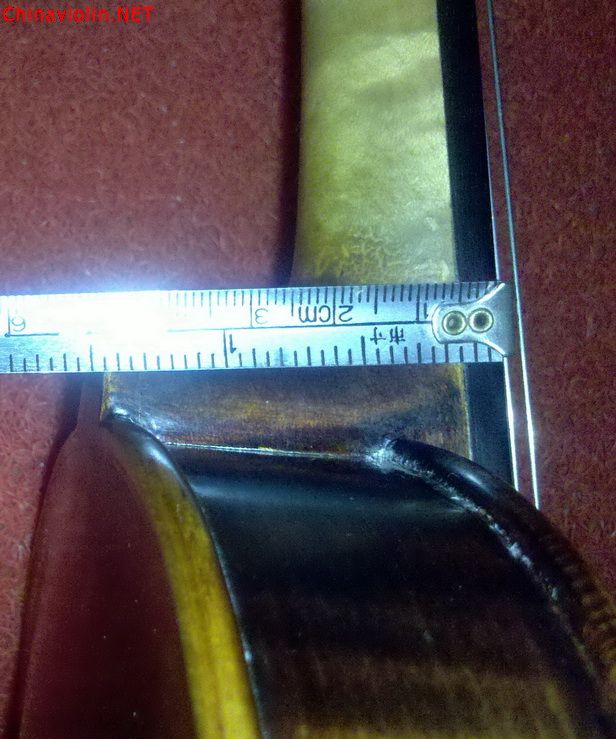 永坚琴颈下端厚度.jpg