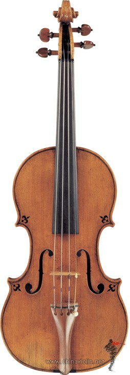Guarneri_Pietro of Mantua_1685_front.jpg