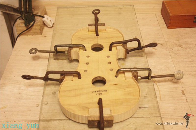 【谢美军提琴作坊】湖南琴友周笛订制独板欧料小提琴制作过程 ... ... ...
