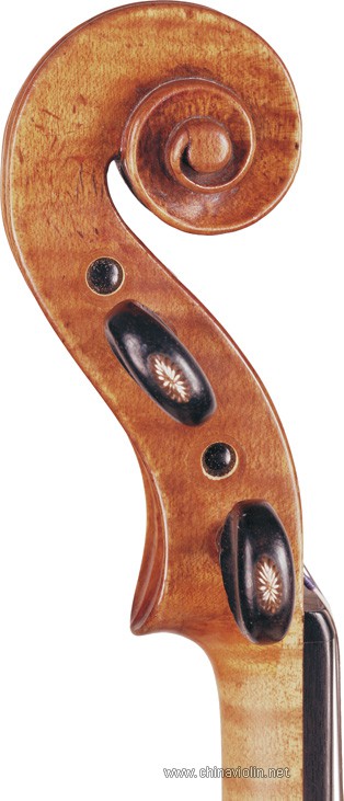 Amati-Nicolo_c1645_scroll.jpg