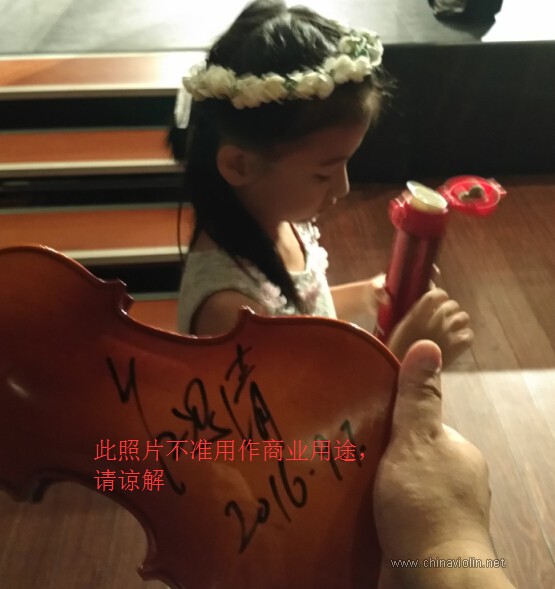 小姑娘拯救“吕思清”