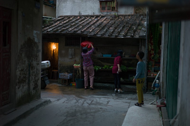 本周摄影：《老街转角》