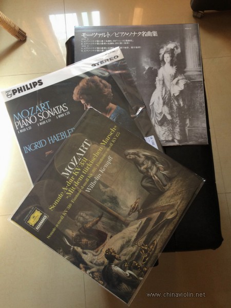 新买的莫扎特唱片，真好听。