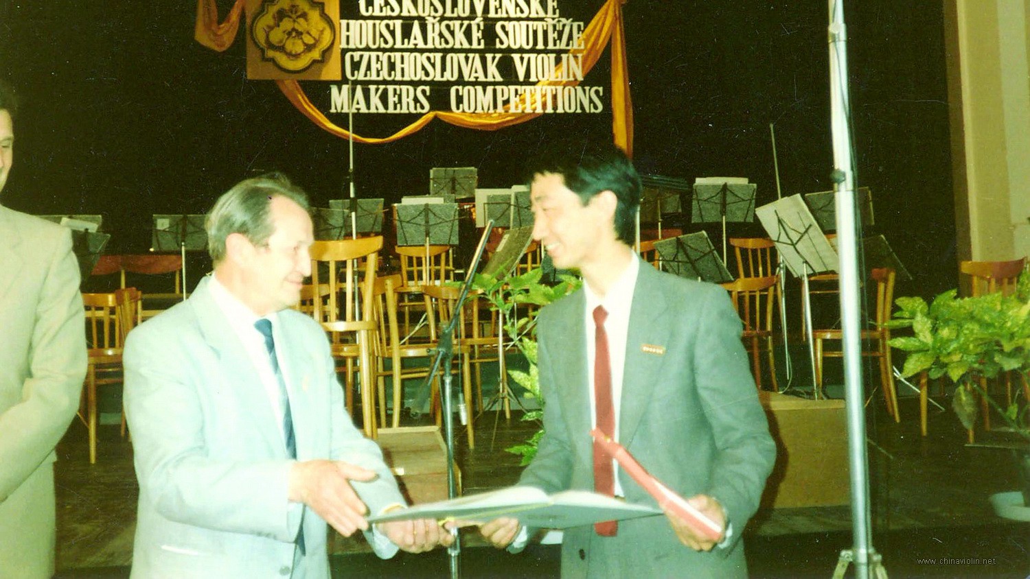 第二集 郑荃制作大师成长史_20170116220409_调整大小.JPG