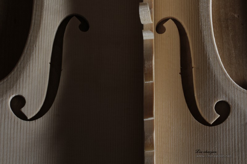 杭州 杨女士定制欧料小提琴 制作过程中...