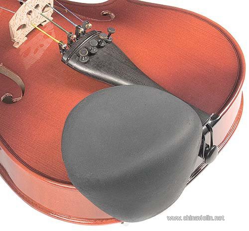 发现好几种腮托的垫子