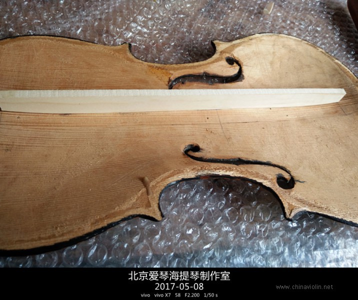 音梁与面板的贴合度已修好，修这个很要手上刀功，