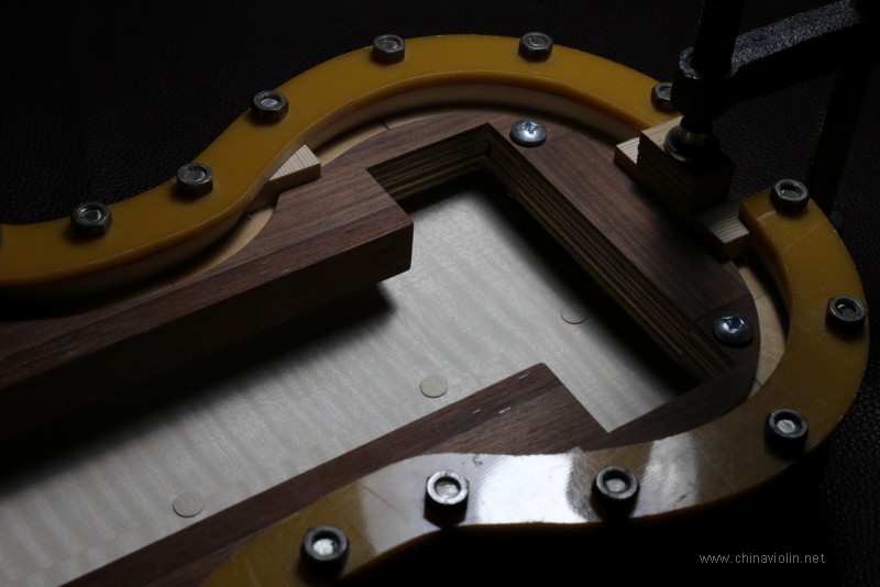 分合、安装琴颈