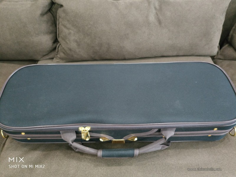 感谢『北京芙蓉提琴工作室』，为儿子购得一把1/4好琴！