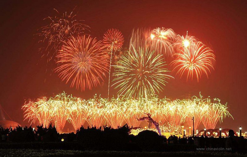 琴友们喜爱的音乐系列——《春节序曲》