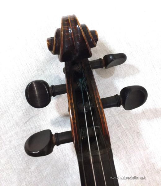 520x600-stradivarius-02.jpg