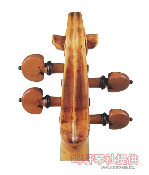 1745勒杜克琴头背面.jpg