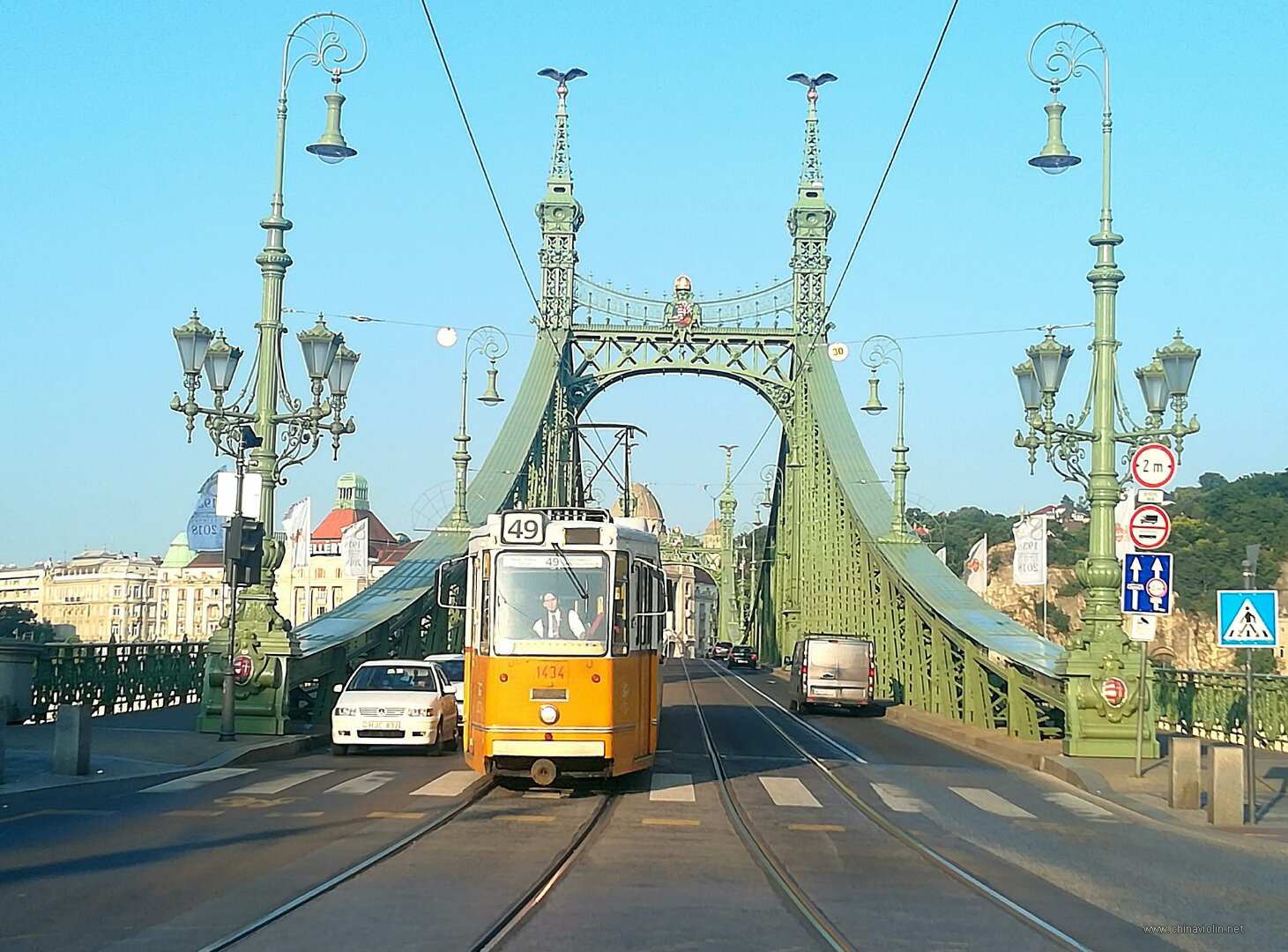 mmexport1680316979829.jpg
