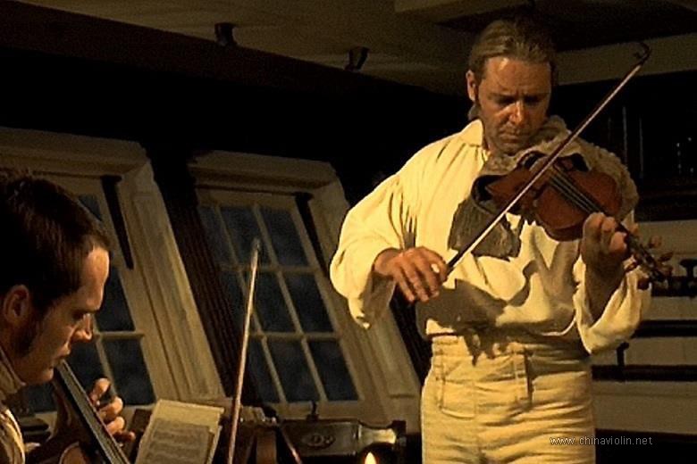 russell-crowe-violin2.jpg