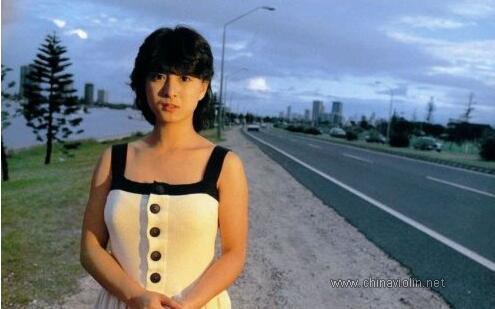 河合奈保子《月半小夜曲》