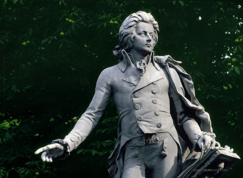 莫扎特《G大调第三小提琴协奏曲 K.216》