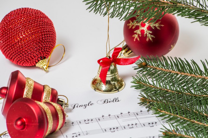 詹姆斯·罗德·皮尔彭特《铃儿响叮当》