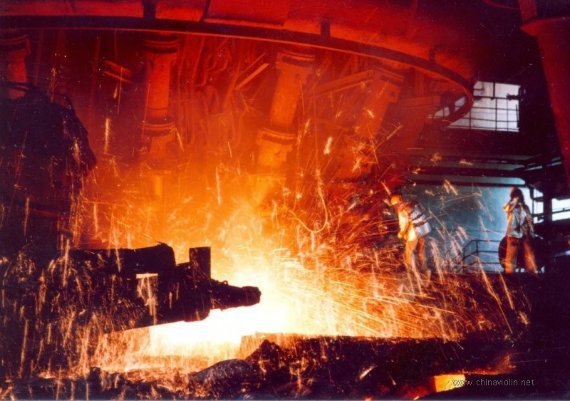 陈钢《金色的炉台》