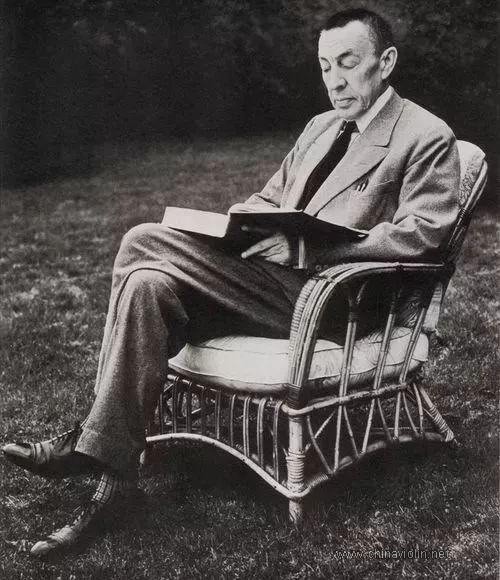 拉赫玛尼诺夫《练声曲》的N种打开方式