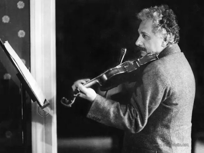 [历史中的小提琴]爱因斯坦的首把小提琴