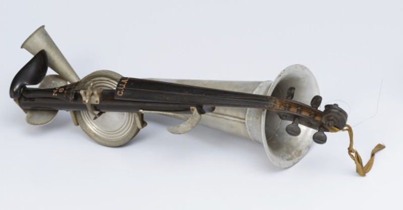 [历史中的小提琴] - 中研院藏 “喇叭小提琴”/ “斯特罗”...