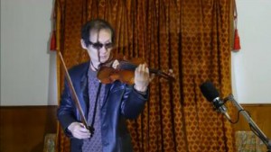 《柔声倾诉》歌手