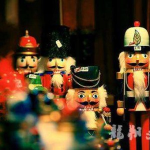 莫扎特G大调弦乐小夜曲第一乐章  祝我的女儿胡桃夹子生日快乐 ...