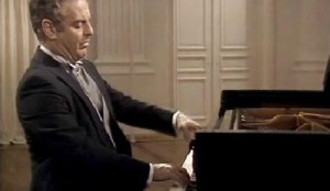 莫扎特《A大调钢琴奏鸣曲K.331》巴伦博伊姆