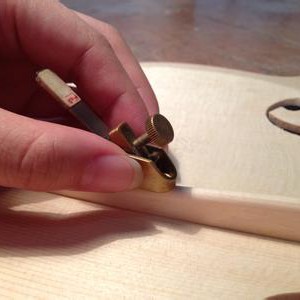 工厂琴与手工琴的区别