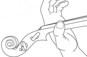 关于左手大拇指在琴上的位置