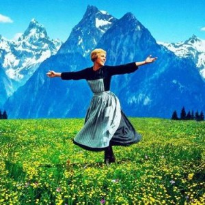 自编的小提二重奏曲2首《音乐之声》、《瑶族舞曲》